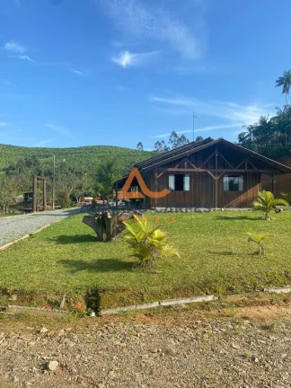 Imagem Chácara à venda em Balneário Piçarras-SC, com 3 dormitórios e 20.000 m² Adriano Carpes Imóveis vende