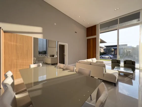 Imagem Casa em Condominio 4 Dormitórios - Bairro --
