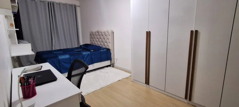 Imagem Sobrado Vila Monumento - 250M², 3 Dorms, 2 Vagas, Quintal.