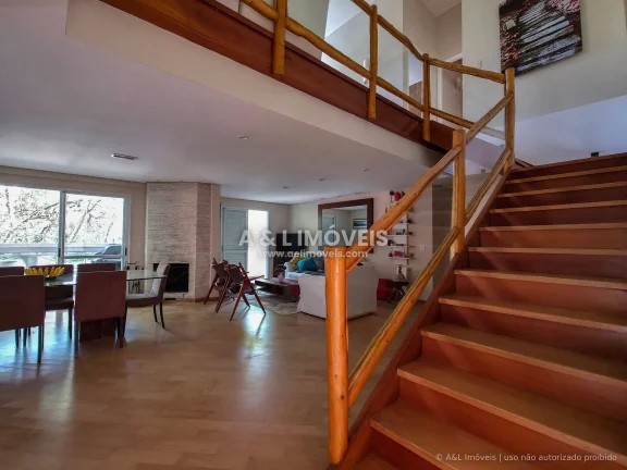 Imagem Duplex Vila Capivari, Campos do Jordão - 229 m², 4 Dorms., 3 Vagas