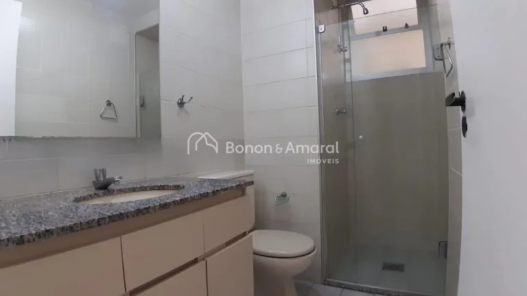 Imagem Apartamento espaçoso à venda em excelente localização. São 2 dormitórios com armários planeja...
