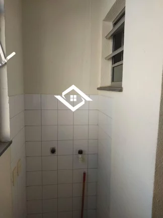 Imagem Alugo apartamento no Condomínio Toulon