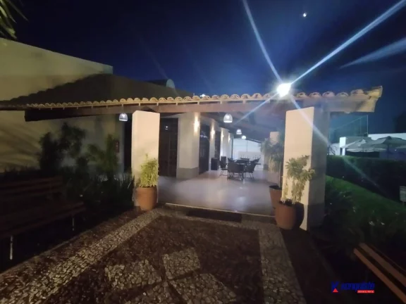 Imagem VENDO CASA EM CONDOMINIO