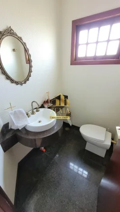 Imagem Sobrado amplo, 03 dorms, mezanino, piscina, 08 vagas, excelente localização