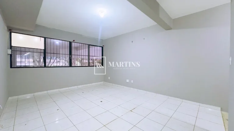 Imagem Excelente oportunidade para adquirir uma sala comercial na Asa Norte, Brasília. Com uma área total...
