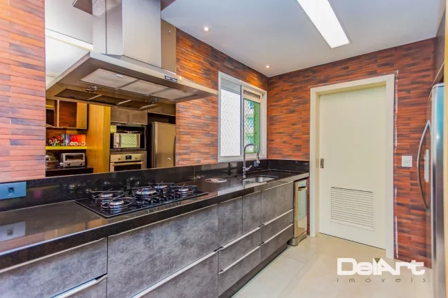 Imagem Apartamento 145m2 - 03 suítes - 04 vagas - todo mobiliado e aconchegante na melhor posição do Cabral...