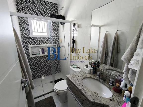 Imagem Casa Espaçosa com Quintal e Churrasqueira – 3 Quartos (1 Suíte) - 2 Vagas
