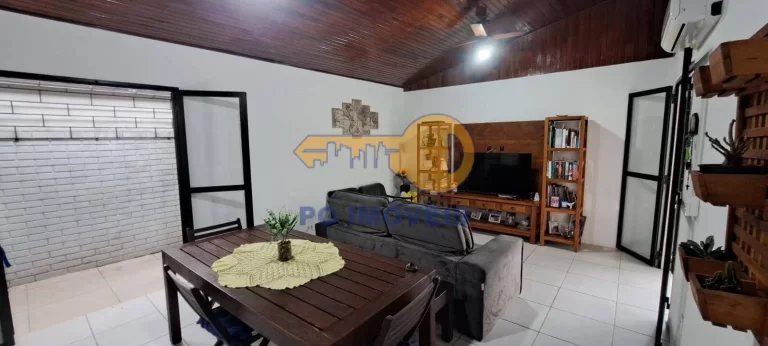 Imagem CASA 3 DORMITÓRIOS NO BALNEÁRIO CANOAS