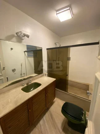 Imagem Apartamento no Leblon, 4 Quartos, 219m2, 1vaga, Quadra da Praia