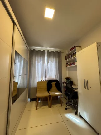 Imagem Casa em Condomínio à Venda em Vitória da Conquista-BA, Bairro Candeias: 3 Quartos, 1 Suíte, 1 Sala, 2 Banheiros, 1 Vaga, 77m².