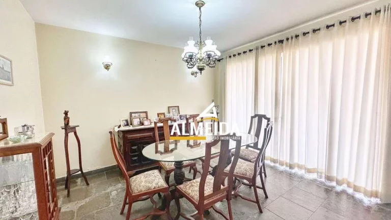 Imagem Casa com 3 dormitórios à venda, 234 m² por R$ 950.000,00 - Cidade Claret - Rio Claro/SP