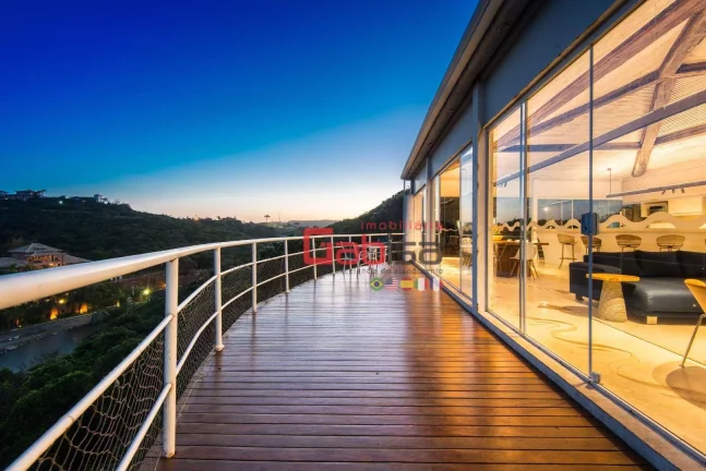 Imagem Casa com 5 dormitórios à venda, 431 m² por R$ 3.200.000 - Village de Búzios - Armação dos Búzios/RJ