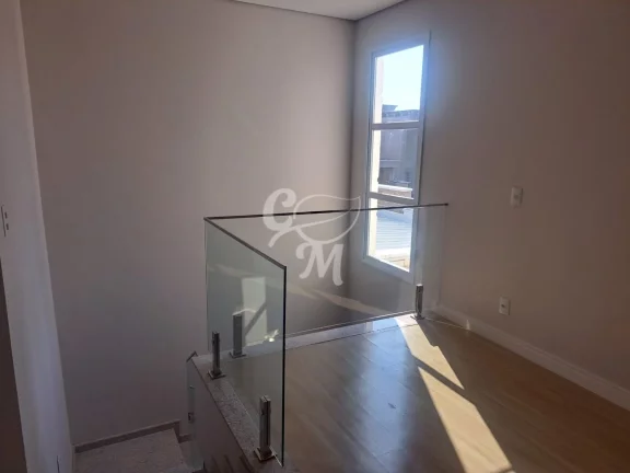 Imagem Sobrado com 3 Suítes em Medeiros