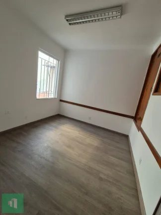 Imagem Sobrado com 4 quartos em Santo André, Centro