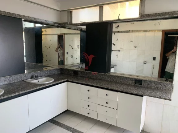 Imagem Apartamento para alugar , Amplo em Manaíra com Localização Maravilhosa a 150m da Praia