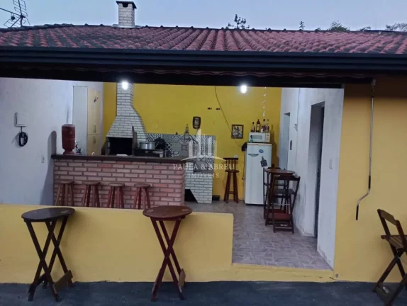 Imagem Chácara com 4 Quartos, 2 Banheiros, Área para Churrasco Grande, Piscina, Lago com Peixes, Estacionamento para 25 carros, Córrego nos fundos, espaço para fazer campo, no Rio Grande da Serra-SP