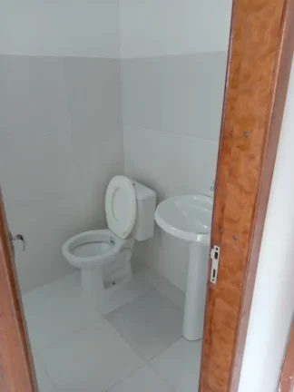 Imagem Casa Duplex para Locação em Itaboraí, Morada do Sol II (Itambi), 2 dormitórios, 1 banheiro, 1 vaga