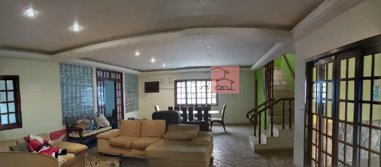 Imagem Casa para Venda em Maricá/RJ - 3 Dorm. 700 m2 Área Útil