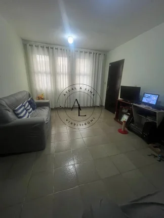 Imagem Casa Aconchegante com 3 Quartos, Edícula e Ótima Área Externa!