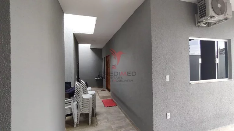 Imagem Casa recente, com quintal, área gourmet, churrasqueira,piscina. Bairro clube dos 500