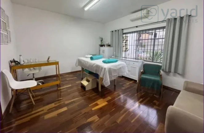 Imagem Imperdível Casa Comercial à Venda em Jundiaí-SP, no Jardim Petrópolis! 3 Quartos, 1 Suíte, 2 Salas, 2 Banheiros e 221 m².