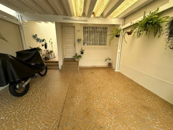 Imagem Sobrado Otima Localizaçao com 150 m² 2 Dormitorios e 2 Vagas de Garagens