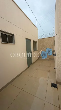 Imagem Imperdível oportunidade: Casa à venda em Rio Verde-GO, Residencial Solar dos Ataídes 2ª Etapa, 3 quartos, 1 suíte, 2 vagas, 112m².