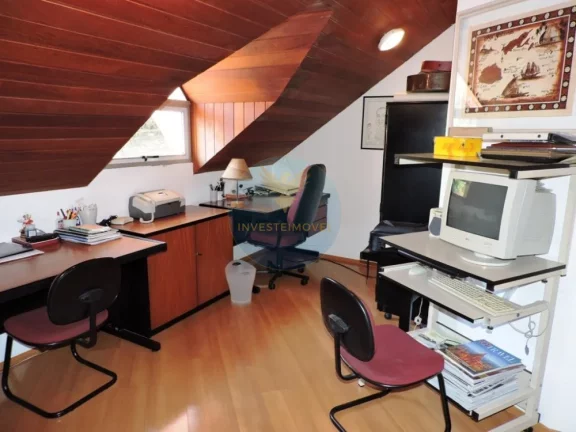 Imagem Casa em Condomínio a Venda no bairro Granja Viana - Carapicuíba, SP