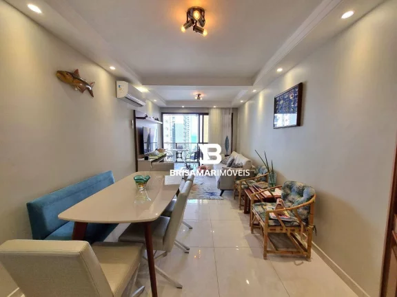 Imagem PITANGUEIRAS- DUAS QUADRAS DA PRAIA , TOTALMENTE REFORMADO E DECORADO, 02 VAGAS DE GARAGEM NO PRÉDIO.