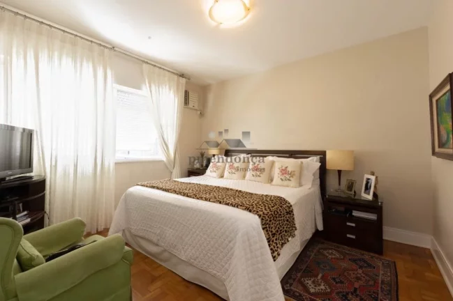 Imagem Apartamento na Rua Maranhão com 04 quartos e 2 vagas, 220m²