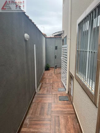 Imagem sobrado de condominio com quintal