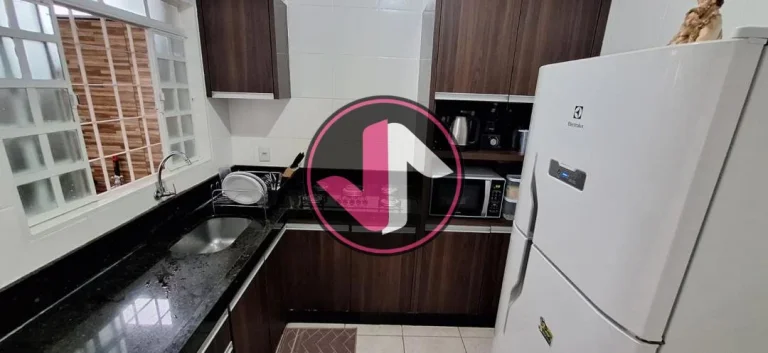 Imagem Casa de Esquina em Condomínio Fechado  Entre Rios, Jd. Universitário Charmosa casa térrea de es...