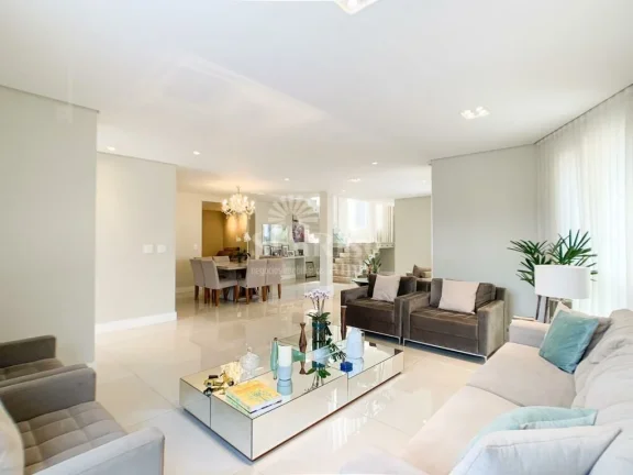 Imagem Casa a venda Alphaville 11, 4 suítes, 4 vagas, recém reformada por R$5.200.000 Santana de Parnaíba/SP