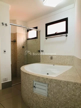 Imagem Apartamento duplex de 190 m² de área útil, um por andar, totalmente reformado, à venda no charmo...