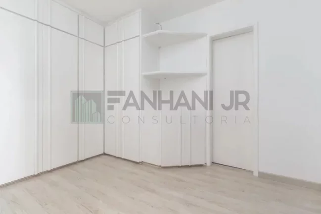 Imagem Venha conhecer este incrível apartamento com 3 quartos e 4 banheiros para alugar, com 225m² de pura sofisticação e conforto! Recentemente reformado,