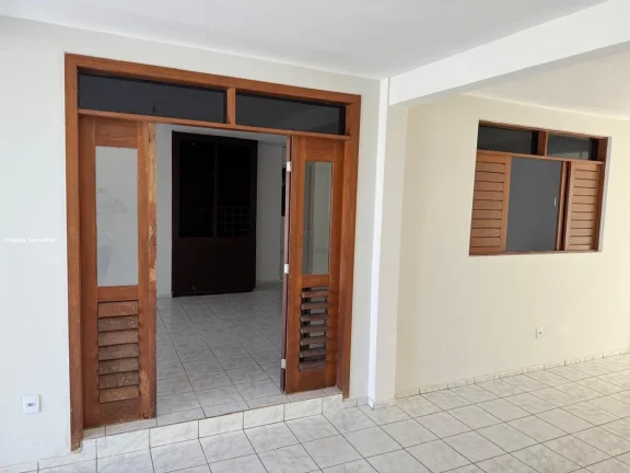 Imagem Casa para Venda em Natal, Candelária, 3 dormitórios, 2 suítes, 4 banheiros, 4 vagas