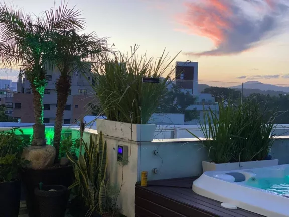 Imagem COBERTURA PARA TEMPORADA EM JURERÊ TRADICIONAL , FLORIANÓPOLIS
