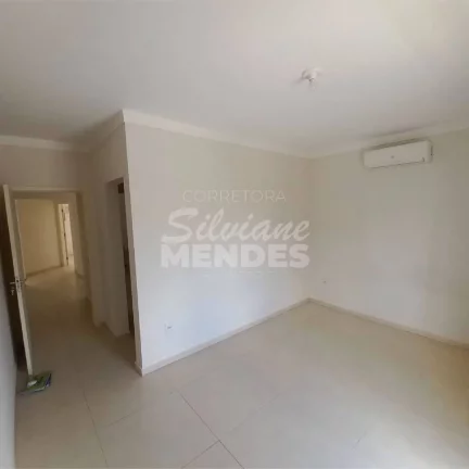 Imagem Excelente casa com 3 suítes no condomínio Ibiti Royal Park