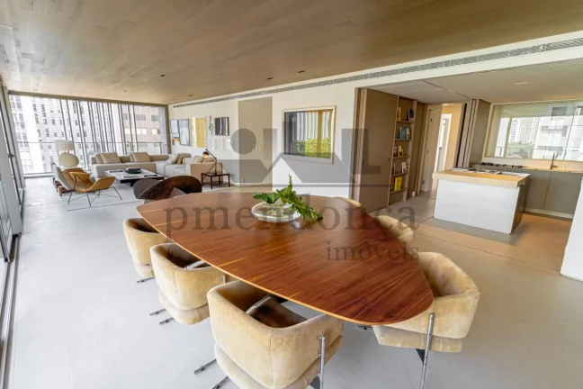Imagem Apartamento a venda em Pinheiros com 232m², 3 suítes e 3 vagas