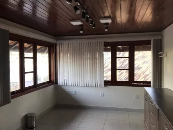 Imagem CASA COM 4 DORMITÓRIOS À VENDA, 583 M² POR R$ 2.500.000,00 - CANCELA PRETA - MACAÉ/RJ