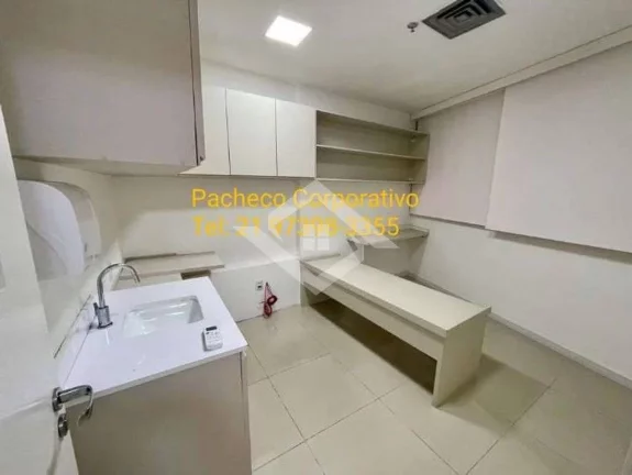 Imagem Conjunto de Salas Comerciais de 220m² em Botafogo – Frente ao Metrô!