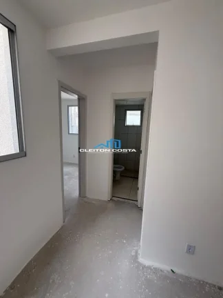Imagem Apartamento para Venda em Feira de Santana, Olhos D`Água, 2 dormitórios, 1 banheiro, 1 vaga