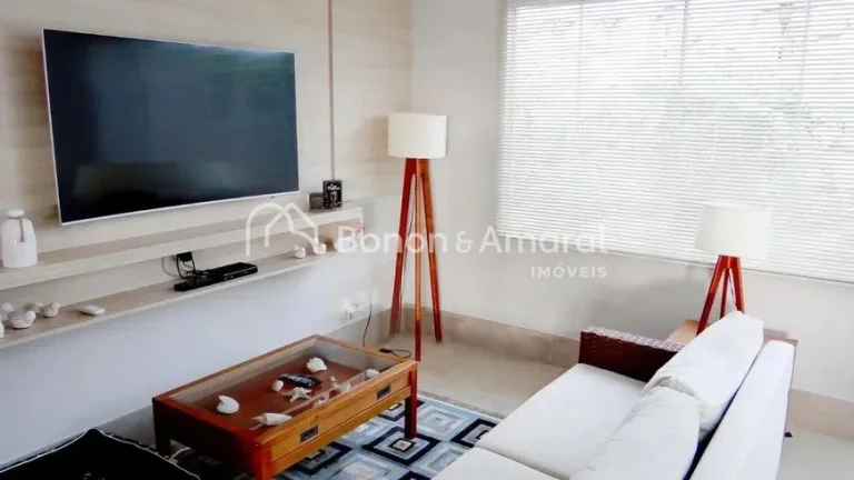 Imagem Espaçosa casa com área construída de 343 m². A residência possui living para vários ambientes,...
