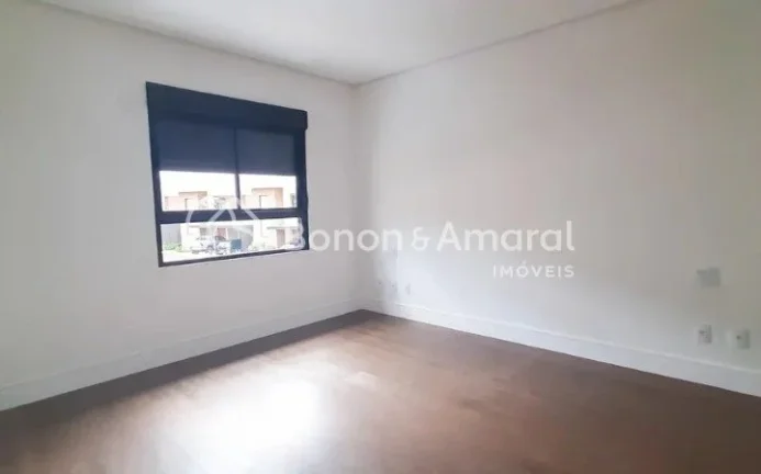 Imagem Aconchegante casa para venda em Sousas, com 200 m² de área construída. A residência possui livin...