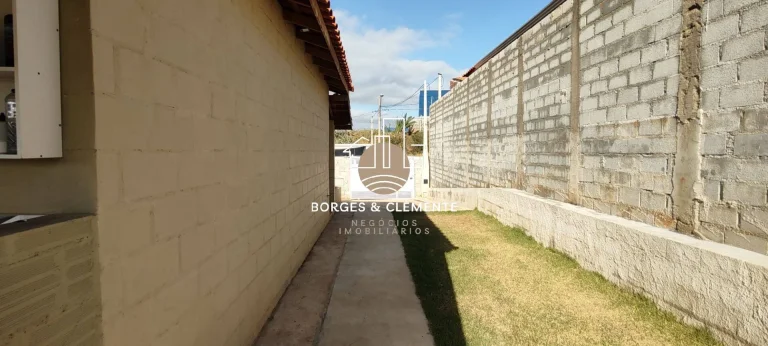 Imagem Casa com Suíte e Quintal Amplo de 384m² no Serras de Atibaia I