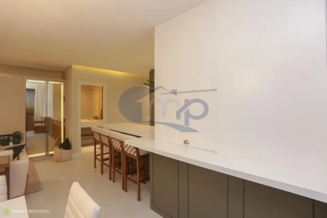 Imagem Apartamento á venda com 2 suítes no Centro de Torres/RS