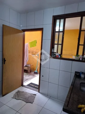 Imagem Casa com 2 quartos e 70m² entre Galo Branco e Mutondo –