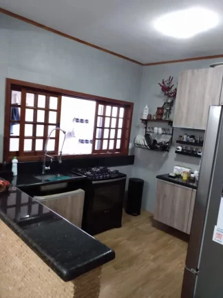 Imagem Sobrado com 5 dormitórios, 200 m² - venda por R$ 690.000,00 ou aluguel por R$ 3.210,83/mês - Jardim Pararangaba - São José dos Campos/SP