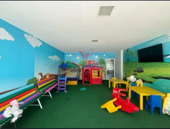 Imagem Apartamento de 3 Quartos+ Dependência de Empregada.2 Vagas de Garagem. No Altiplano