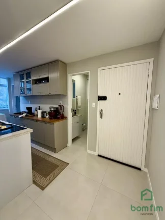 Imagem Belíssimo apto 2 dorm. no bairro Moinhos de Vento/RS.